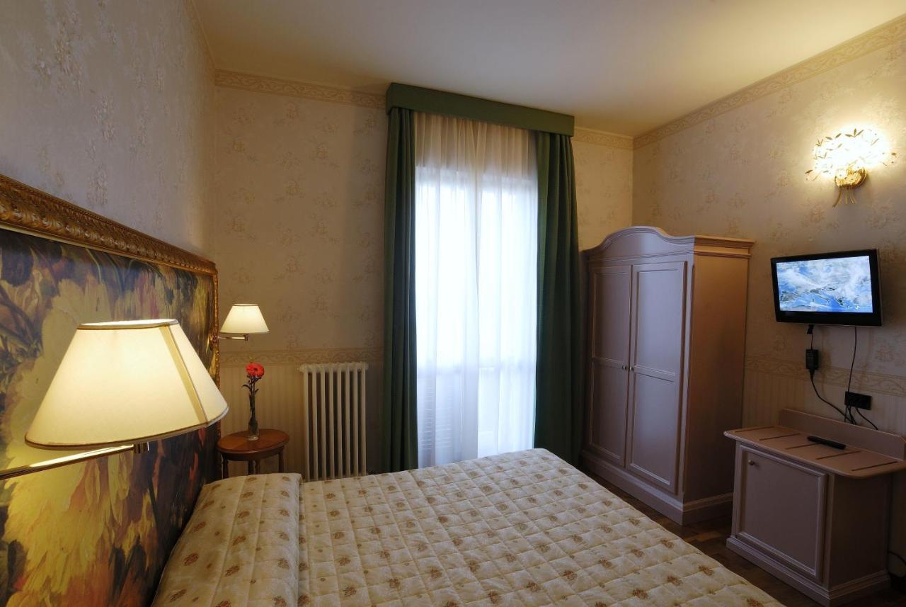 Hotel Zunica Ospitalità dal 1880 à Civitella Del Tronto Chambre photo