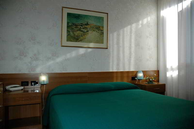 Hotel Zunica Ospitalità dal 1880 à Civitella Del Tronto Extérieur photo